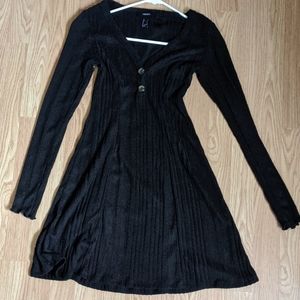 Black long sleeve dress